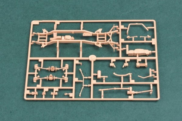 Hobby Boss 82468 Meng Shi 1.5 ton MLUV-Hardtop Version A (1:35)