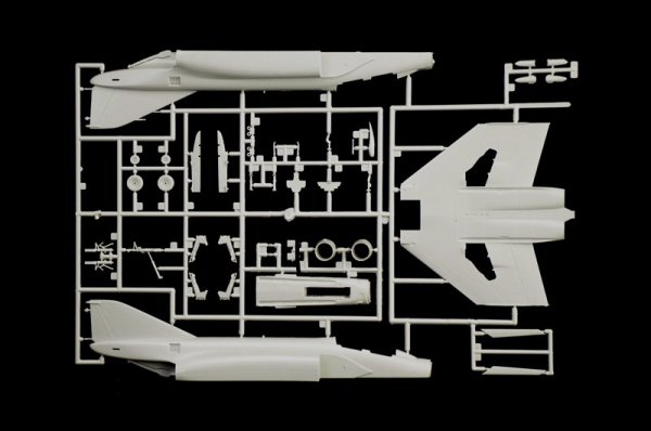 Italeri 1448 F-4E/F Phantom II 1/72