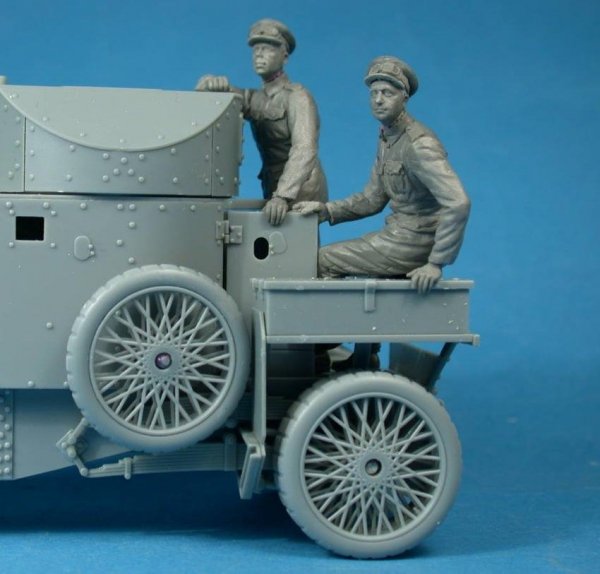 Copper State Models F35-005 British RNAS Armoured Car Division crewman observing 1/35