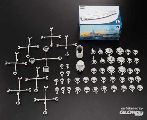 Glow2B 5058052 Yamato Battleship Premium 1/200