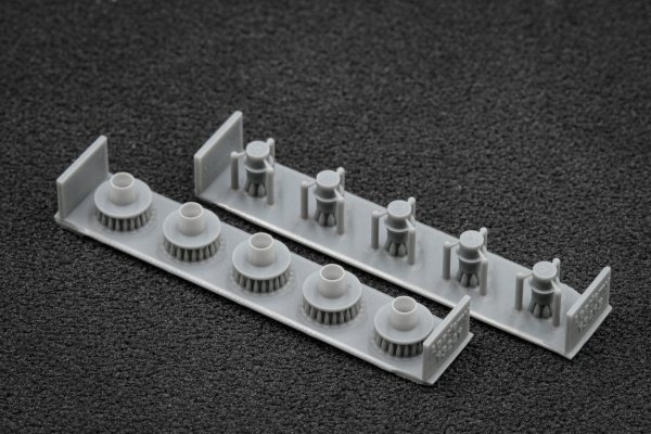 ScaleX WM 35002 HMMWV MT/R 12-bolt Ordinary wheel set (for Academy, ICM) 1/35