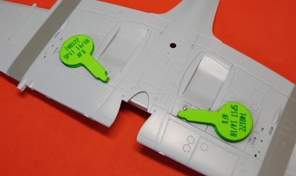 Omask 748122 Spitfire Mk.XIV/Mk.XVIII wheel bay foam plugs (for Airfix) 1/48