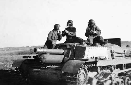Kagero 88008 History of the 40/43M Zrínyi Assault Howitzer EN