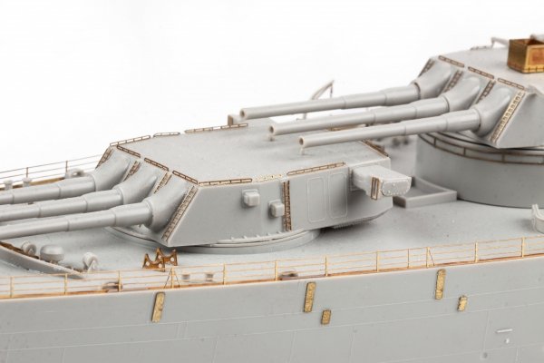 Eduard BIG5371 USS Iowa BB-61 HOBBY BOSS 1/350