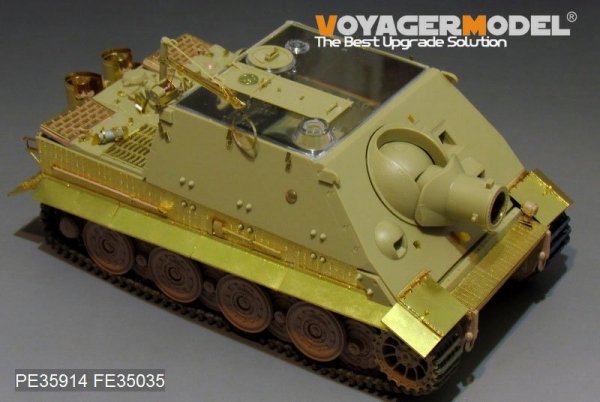 Voyager Model FE35035 WWII German Sturmtiger Zimmerit Rye Field Model 5012 1/35