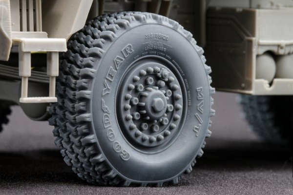 ScaleX WM 35011S HIMARS V1 Sagged wheel set (for Trumpeter) 1/35