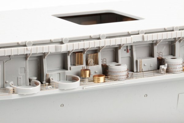 Eduard 53315 USS Midway CV-41 part 2 TRUMPETER 1/350
