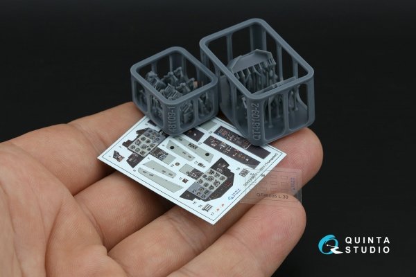 Quinta Studio QDS+48603 L-39ZA 3D-Printed &amp; coloured Interior on decal paper ( Trumpeter )( Small version )( with 3D-printed resin parts ) 1/48