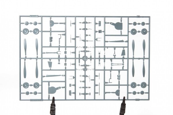 Eduard 8092 P-400 1/48