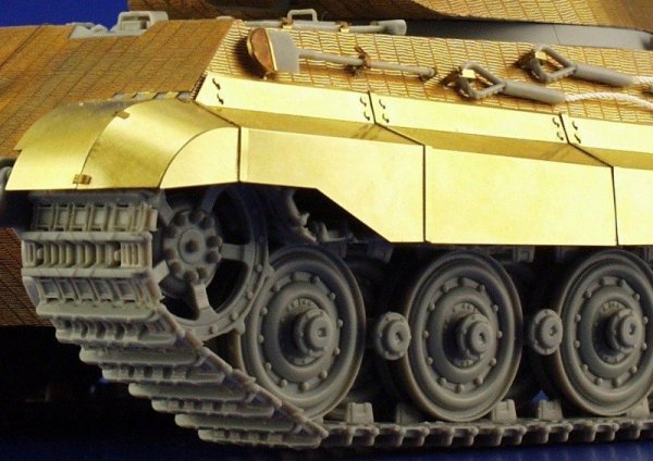 Eduard 35684 King Tiger Porsche fenders 1/35 Dragon