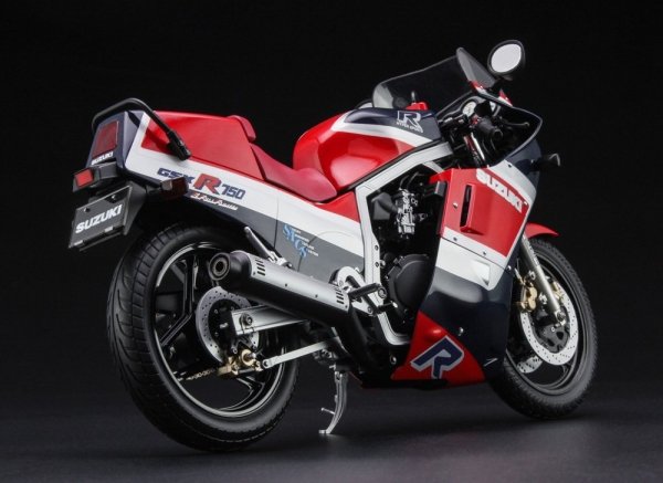 Hasegawa 21741 Suzuki GSX-R750 (G) (GR71G) &quot;Red/Blue Color&quot; (1986) 1/12