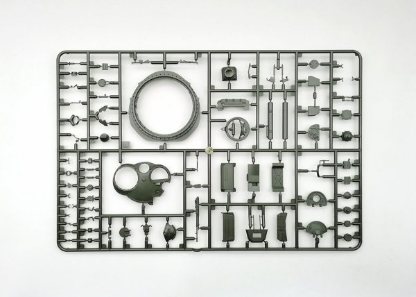 Amusing Hobby 35A039 T-72M2 &quot;Moderna&quot; Slovak MBT 1/35