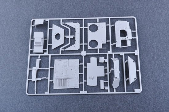 Trumpeter 05533 German Fennek LGS Dutch Version (1:35)