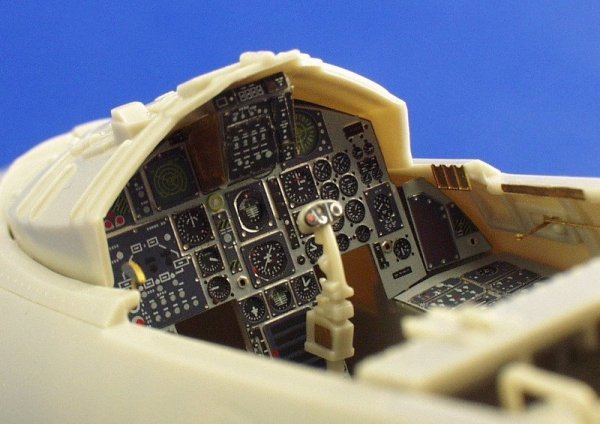 Eduard 32532 F-15C interior 1/32 Tamiya