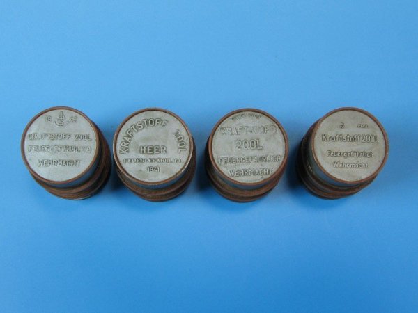 Eureka XXL E-012 Zestaw 4 beczek 200l 1:35