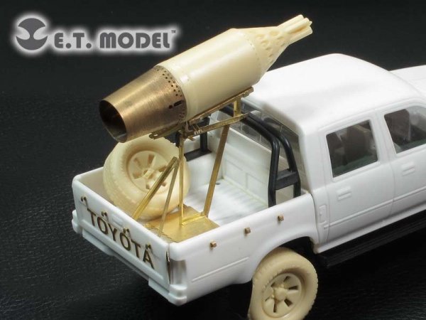 E.T. Model E35-154 Modern Pick-up with Rocket Launcher (For Meng VS-001) (1:35)