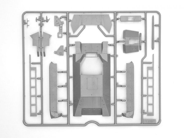 ICM 35339 Marder I on FCM 36 base 1/35