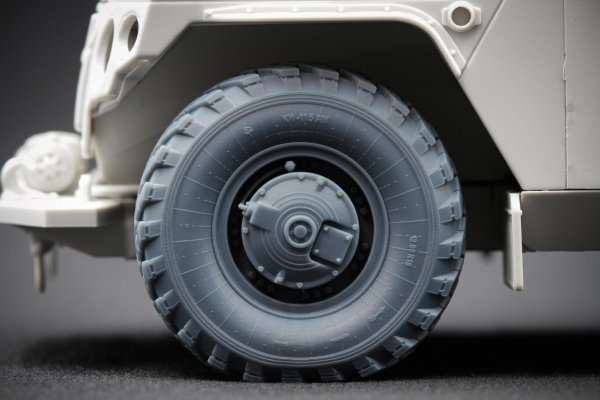 ScaleX WM 35015S GAZ Tiger V1 Sagged wheel set (for Meng) 1/35