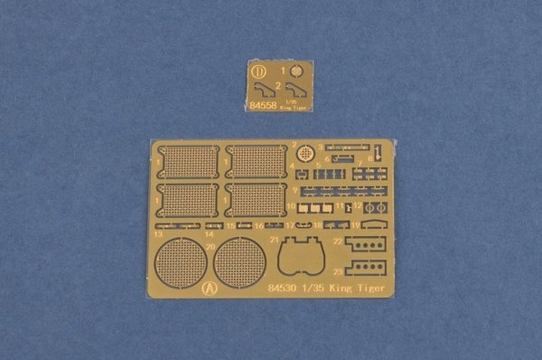 Hobby Boss 84558 Pz.Kpfw.VI Sd.Kfz.182 Tiger II Porsche Early production vehicle Fgst.Nr.280009 1/35