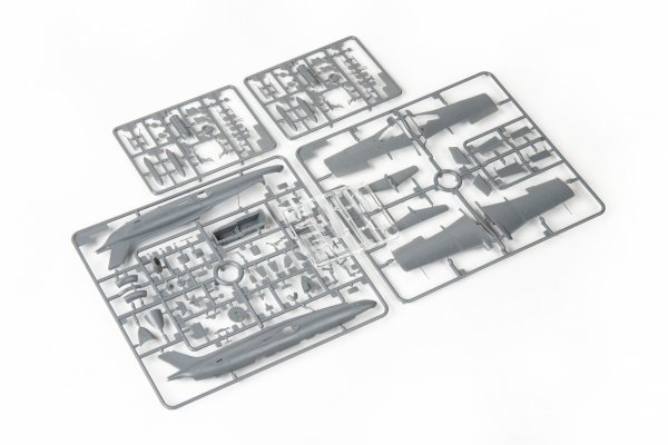 Eduard 7096 L-29 Delfin ProfiPACK  1/72