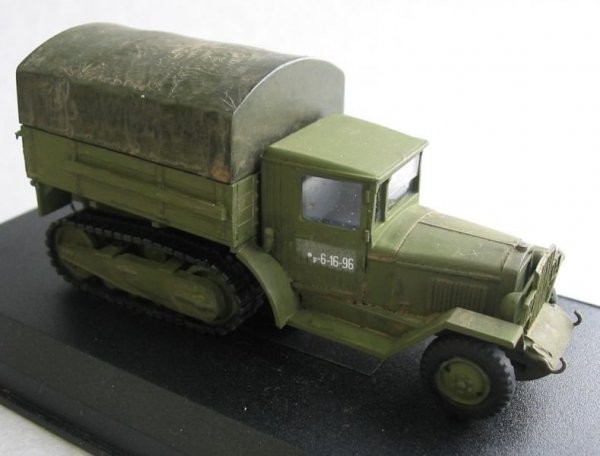 PST 72032 Half-truck ZiS-42/42M 1/72