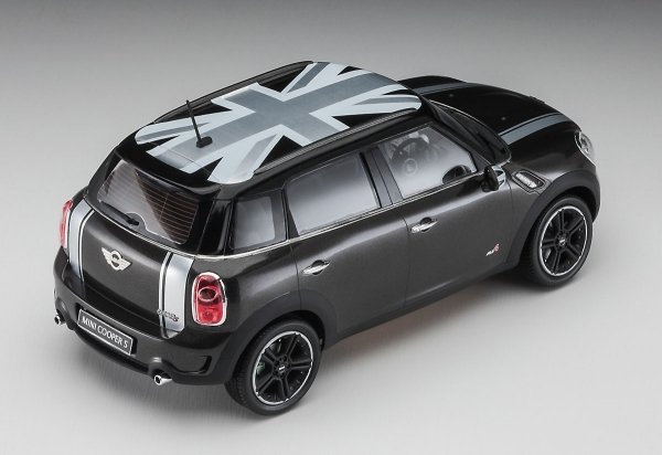 Hasegawa 20704 Mini Cooper S Countryman ALL4 Black Jack 1/24