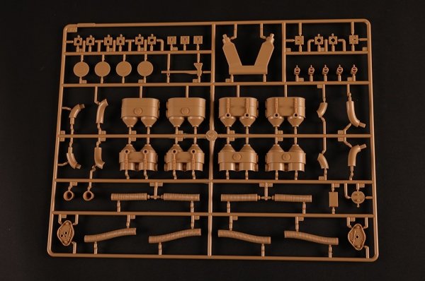 Hobby Boss 82607 Pz.Kpfw. VI Tiger 1 Early 1/16