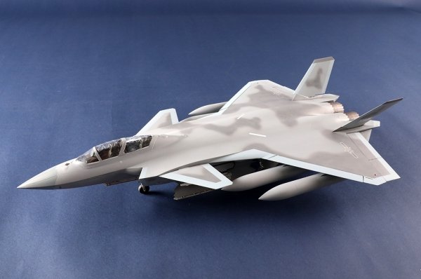 Trumpeter 05864 Chinese J-20S Mighty Dragon 1/48
