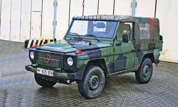 Revell 03069 LKw Light GL Wolf (1:35)