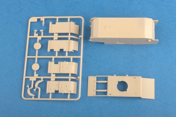 Hobby Boss 83804 German Pz.Kpfw.I Ausf.F (VK18.01)-Early (1:35)