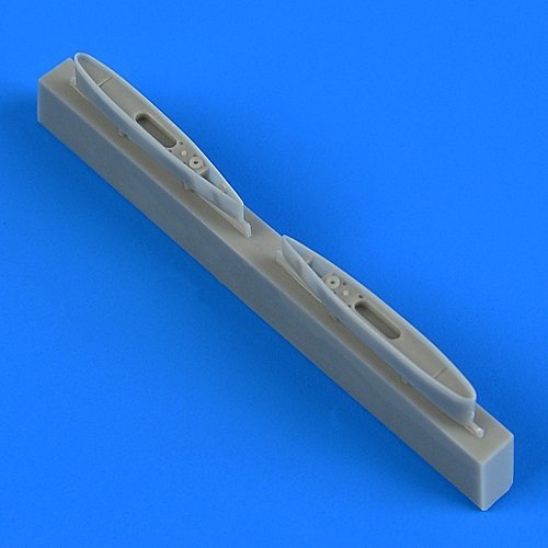 Quickboost QB72536 L-29 Delfín pylons for AMK 1/72