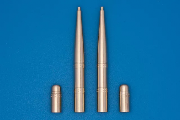 RB Model 32AB09 20mm Hispano cannons for Spitfire (wing E &amp; C) 2 x cannons &amp; 2 gaps 1/32