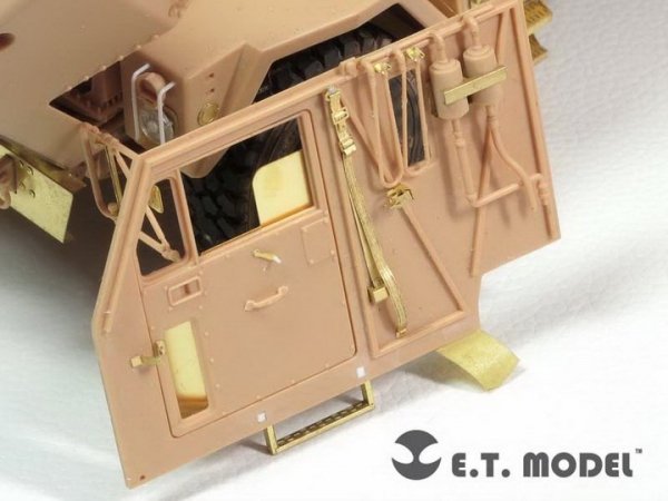 E.T. Model E35-132 Modern U.S. M1070 Truck Tractor Interior (For HOBBY BOSS 85502) (1:35)