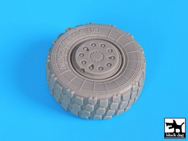 Black Dog T35195 Fennek wheels accessories set 1/35