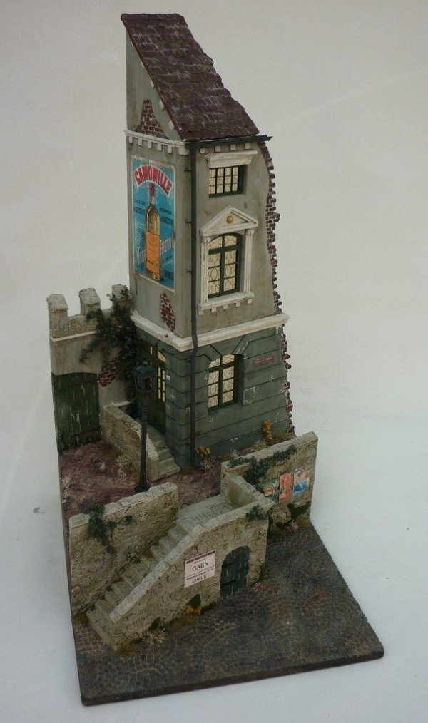 RT-Diorama 35227 Diorama-Base: &quot;Old Mansion&quot; 1/35