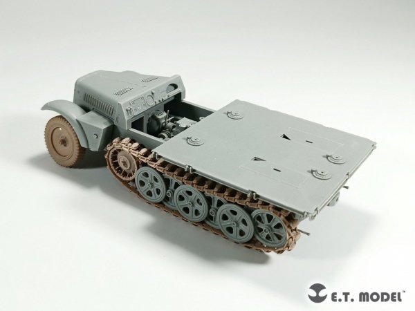 E.T. Model P35-066 WWII German Sd.kfz.250/Sd.kfz.10 Sprockets &amp; Track links ( 3D Printed ) 1/35