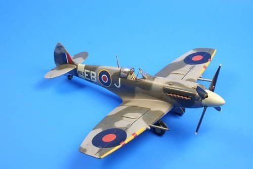 Special Hobby 48107 Supermarine Spitfire Mk.XII (1:48)
