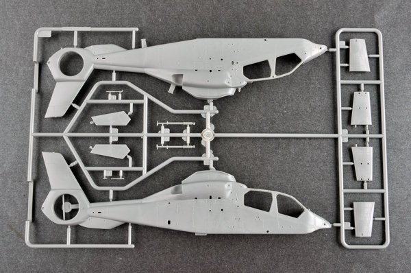 Trumpeter 05819 Z-19 Light Scout / Attack Helicopter 1/48