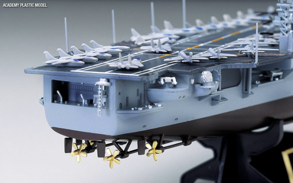 Academy 14210 USS CV-63 Kitty Hawk 1/800