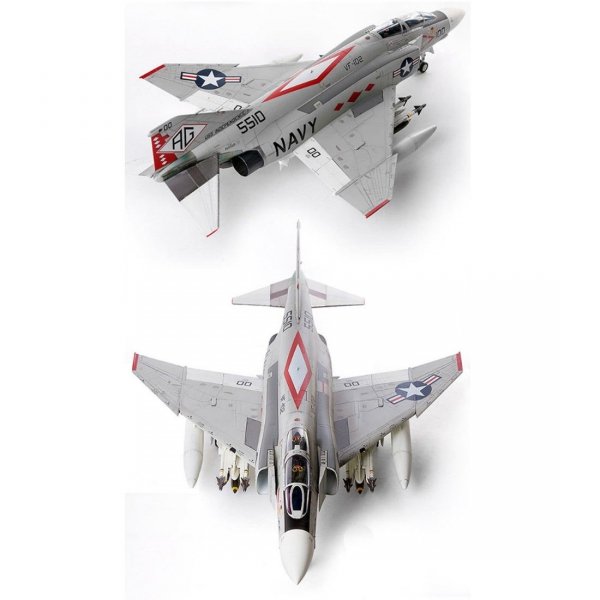 Academy 12323 USN F-4J VF-102 Diamondbacks 1/48