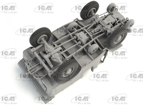 ICM 35570 Laffly V15T WWII French Artillery Towing Vehicle 1/35