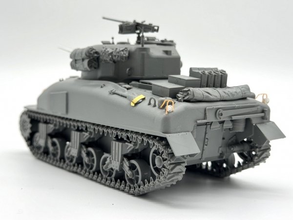 Border Model BT-056 Sherman M4A1 LATE tank 1/35