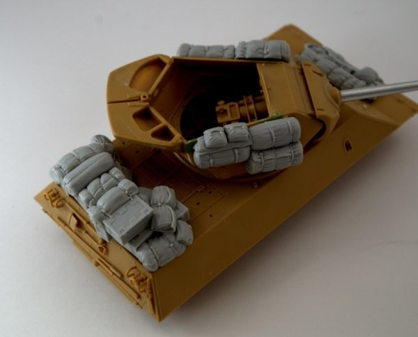 Panzer Art RE35-601 Stowage set for M10 “Wolverine” 1/35