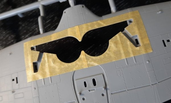 Omask 74016 Hurricane Mk II wheel bay mask (for Arma Hobby) wheelbay yellow masking tape 1/48