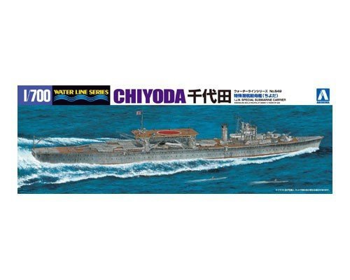 Aoshima 00121 I.J.N Special submarine Carrier Chiyoda 1:700