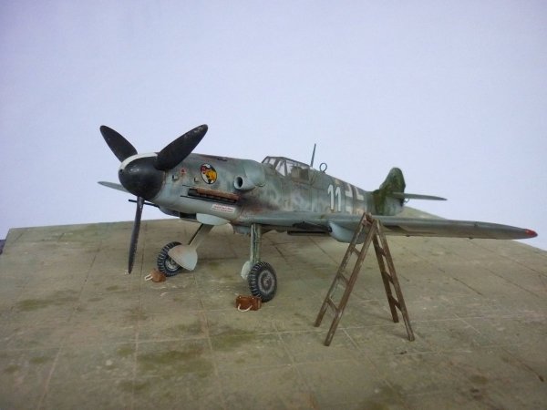 RT-Diorama 35293 Diorama-Base: &quot;Airfield&quot; 1/35