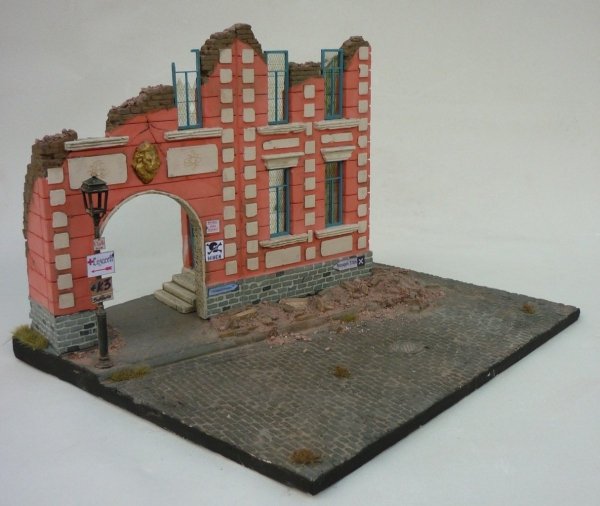 RT-Diorama 35222 Diorama-Base: &quot;Bombed out Street&quot; 1/35