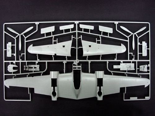 Trumpeter 02227 Lockheed P-38L-5-LO lightning (1:32)