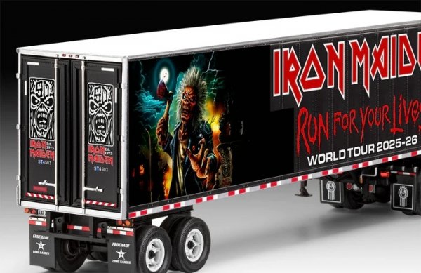 Revell 07740 Iron Maiden Tour Truck 1/32
