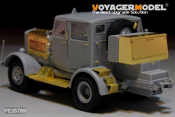 Voyager Model PE35789 WWII Hanomag SS100 Military Car w/V2 Rocket Transporter For TAKOM 2110 1/35